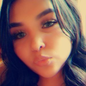 Meet your Posher, Daniela